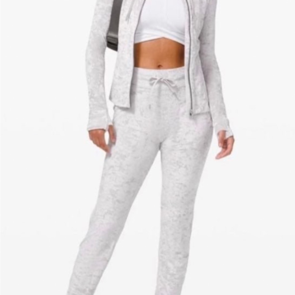 Lululemon Ready To Crush Velvet Jogger Pants Chrome Silver High Waist Size 10
